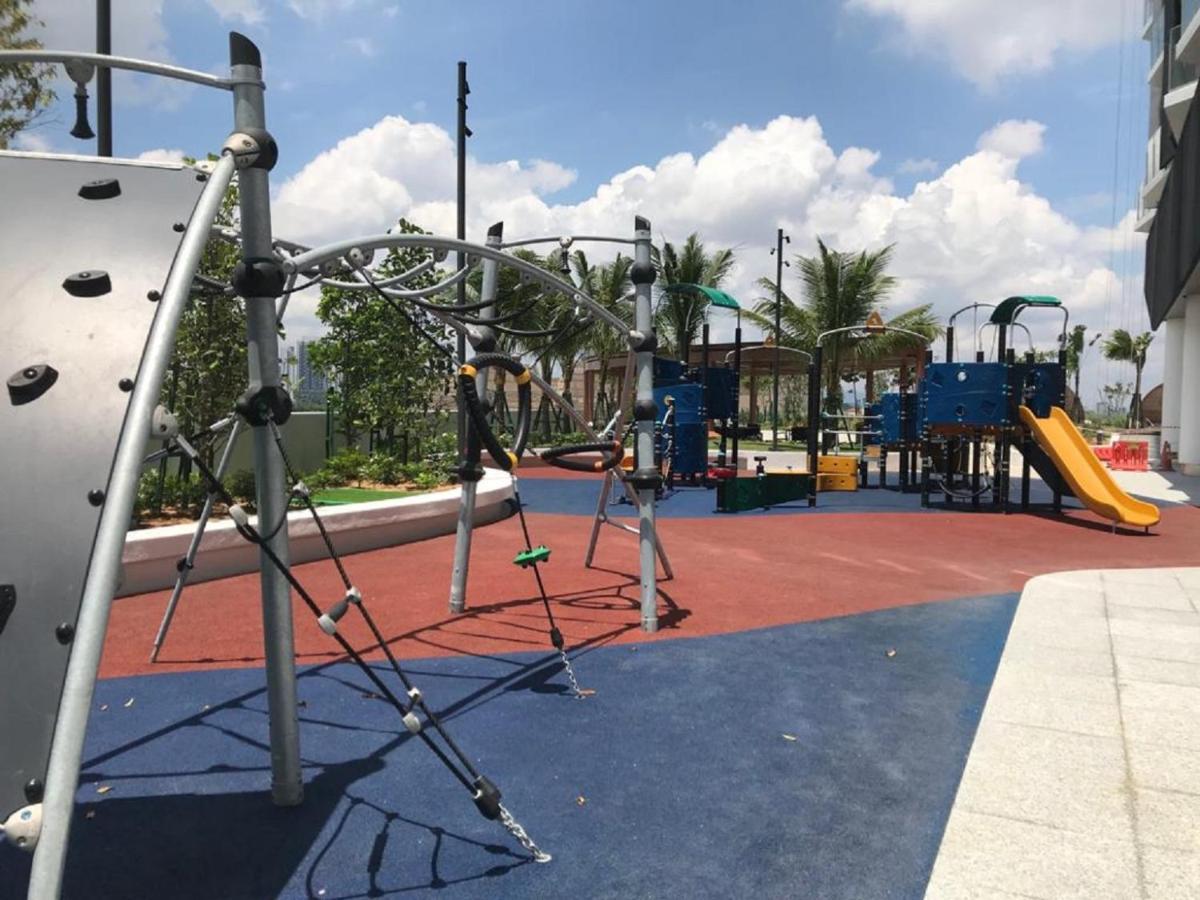 Almas Suite Puteri Harbour-T- Legoland-Jb新山- Sg新加坡 Нусаджая Екстериор снимка